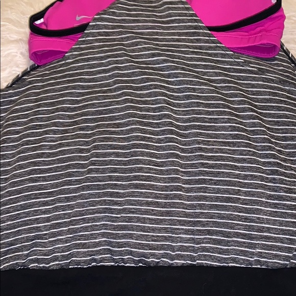 Nike Tank with built in sports bra - Picture 5 of 7